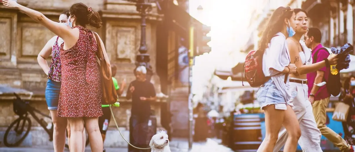 Covid, in zona bianca via le mascherine all'aperto dal 28 giugno