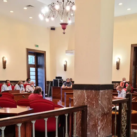 Comune Vibo e salario accessorio, l’ente salda ma sbaglia i conti: meno soldi ai dipendenti