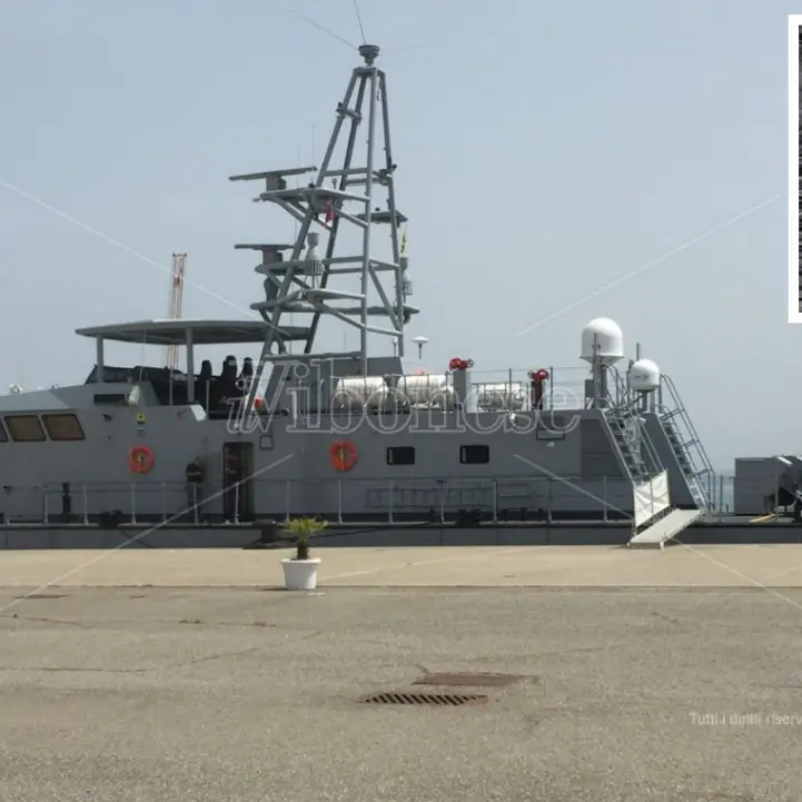 Il capitano vibonese De Maria al comando del pattugliatore Gdf “Petrucci”