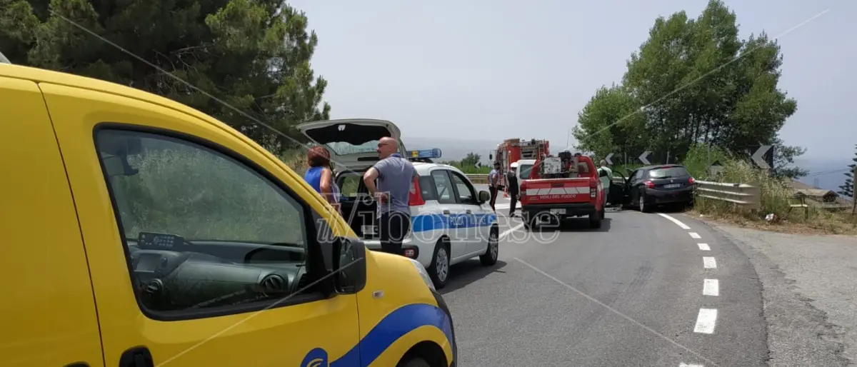Incidente stradale tra la stazione di Pizzo e Vibo Marina, un morto e un ferito grave