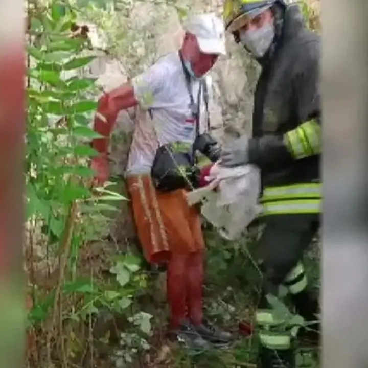 Turista ottantenne si perde tra Tropea e Parghelia: lo trova un passante - Video