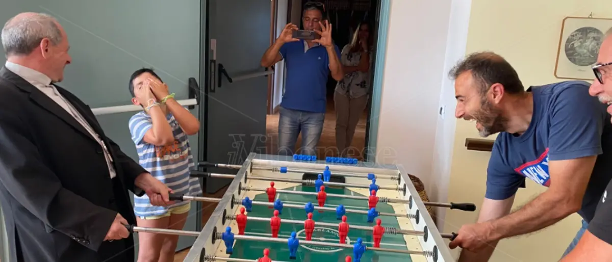 Mileto, visita a sorpresa di monsignor Oliva ai ragazzi del Centro Maranathà