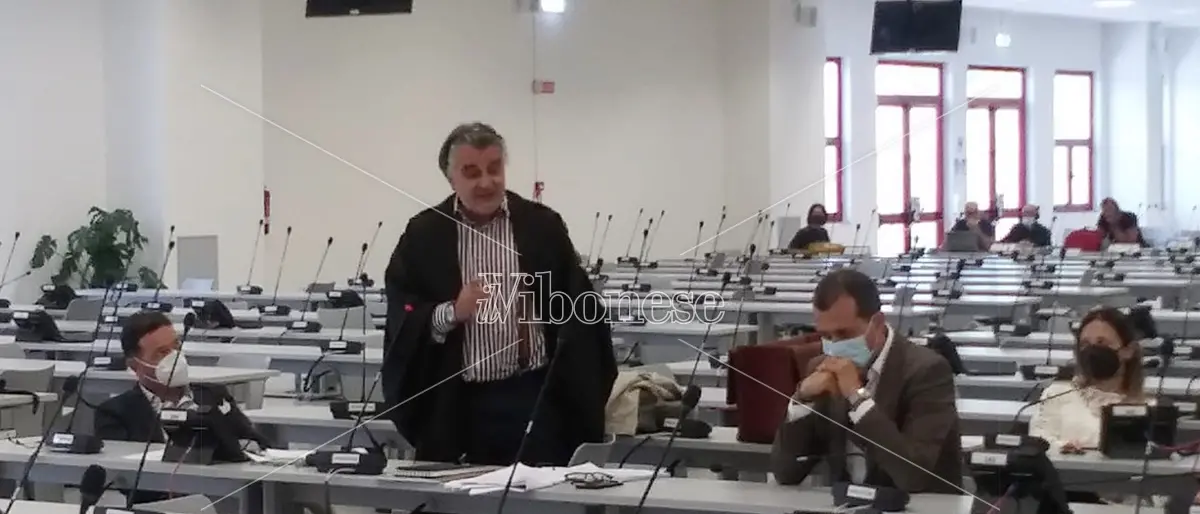 Processo Rinascita Scott, “botta e risposta” in aula fra Mantella e l’avvocato Staiano