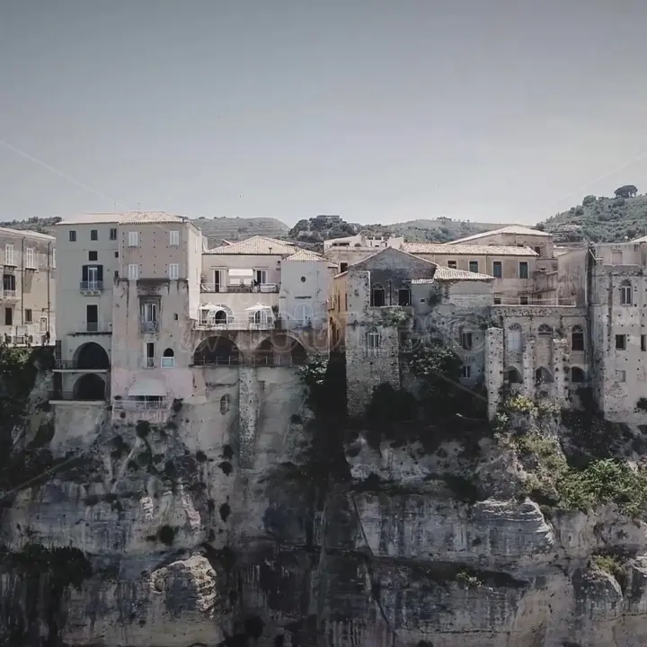 Viaggio nei tesori di Tropea: torna il format LaC Tv Calabria Meravigliosa Estate