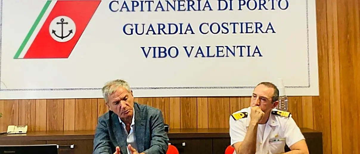 A Vibo Marina passaggio di consegne tra Guardia costiera e Autorità portuale