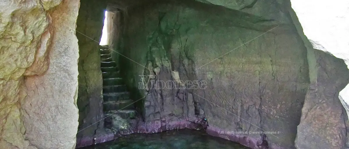 La Calabria delle meraviglie: la grotta dello scoglio di San Leonardo a Tropea – Video