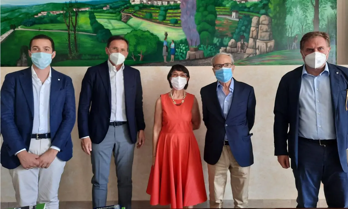 Amalia Bruni in visita nel paese più povero di Italia: «Nessuno resterà indietro»