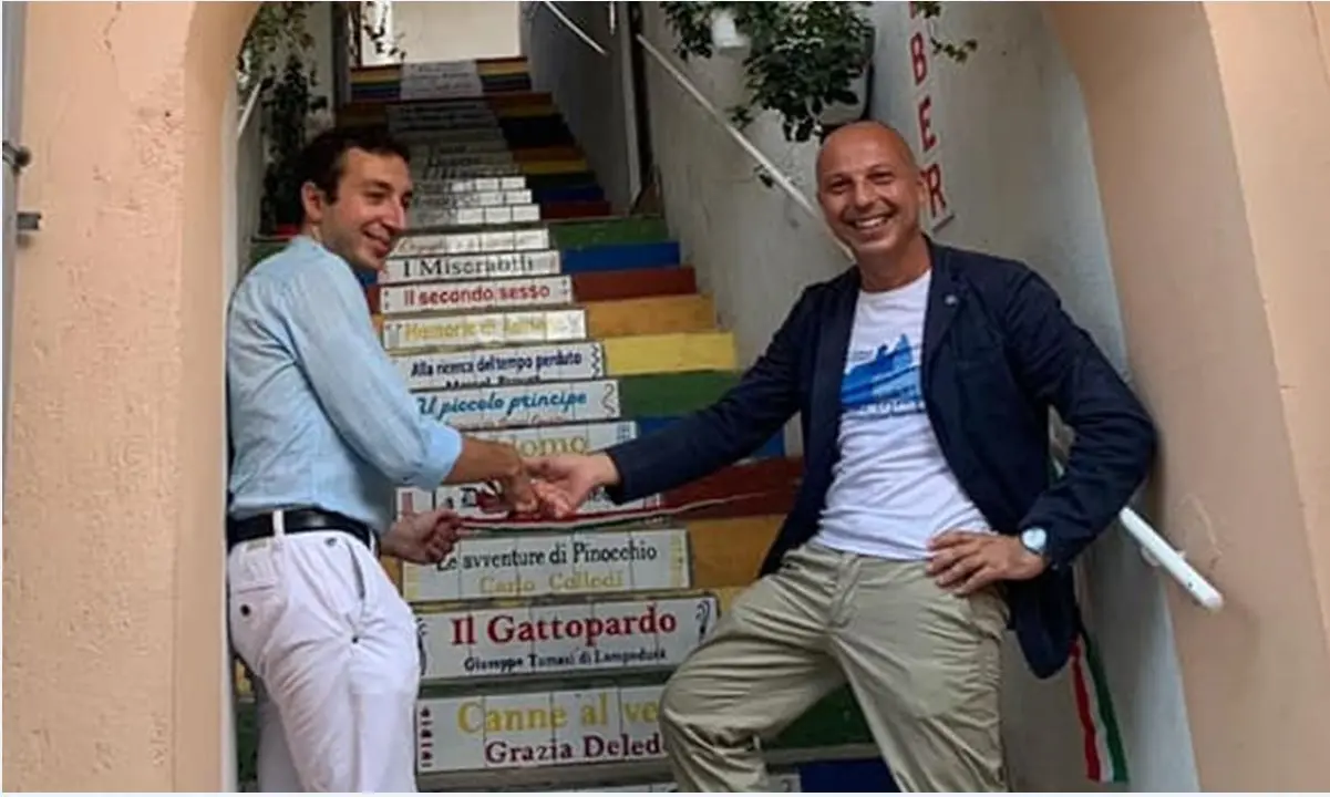 Tropea, prende vita la scala dedicata ai grandi della letteratura