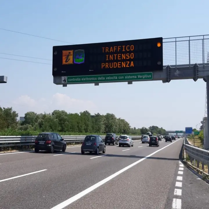 Weekend di Ferragosto, traffico da bollino rosso in direzione Sud
