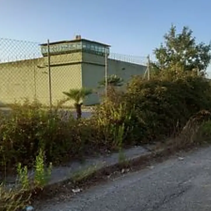 Vibo, nell’area del carcere degrado e sporcizia: residenti esasperati