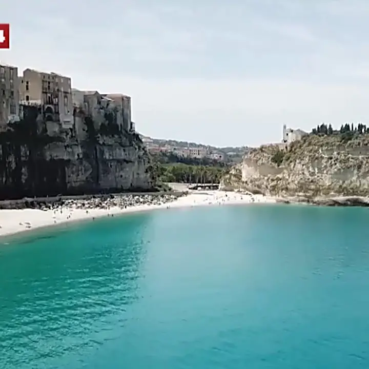 In bici a Tropea, tv giapponese alla scoperta delle bellezze della Perla del Tirreno