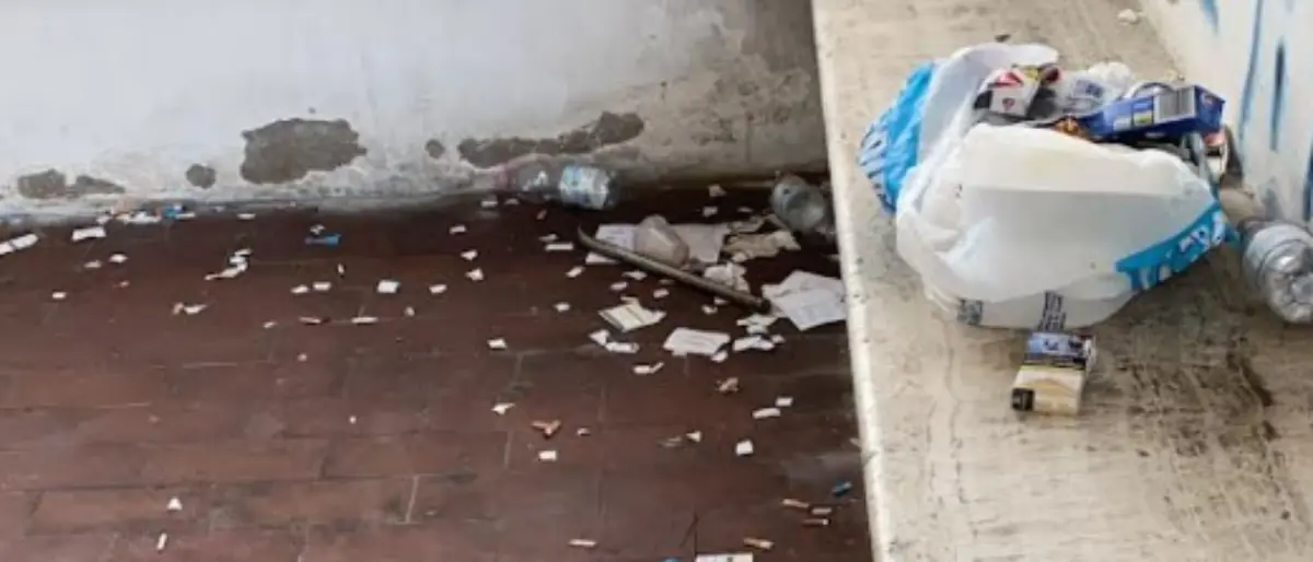 Porto di Tropea, degrado nell’area dedicata ai turisti diretti alle Eolie (Foto)