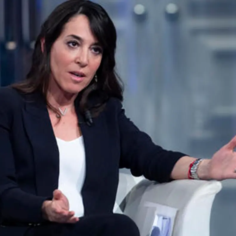 La senatrice Ronzulli al centro vaccinale di Vibo: «Obbligo per il personale scolastico»