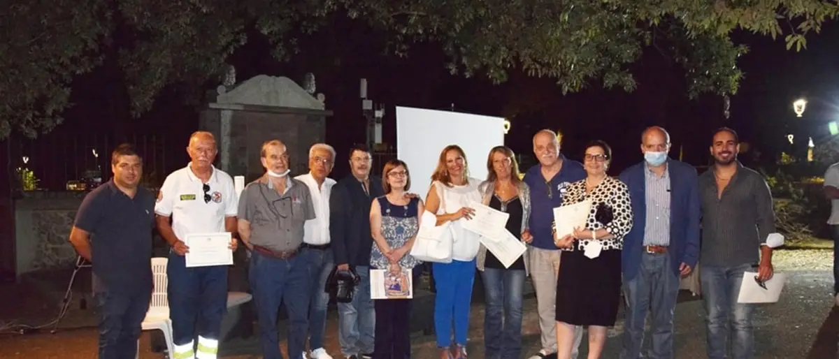 A Vallelonga premio a medici, infermieri e volontari in prima linea contro il Covid