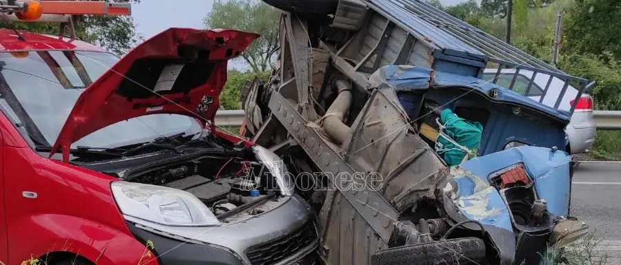 Incidente stradale alle porte di Ionadi, due i feriti