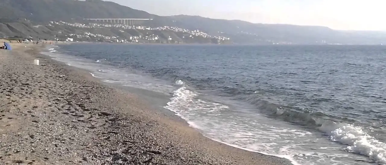 Giovane muore annegato nel mare di Pizzo