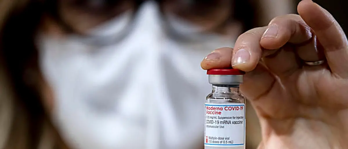 Covid, in arrivo altri vaccini Moderna: dosi anche a Vibo