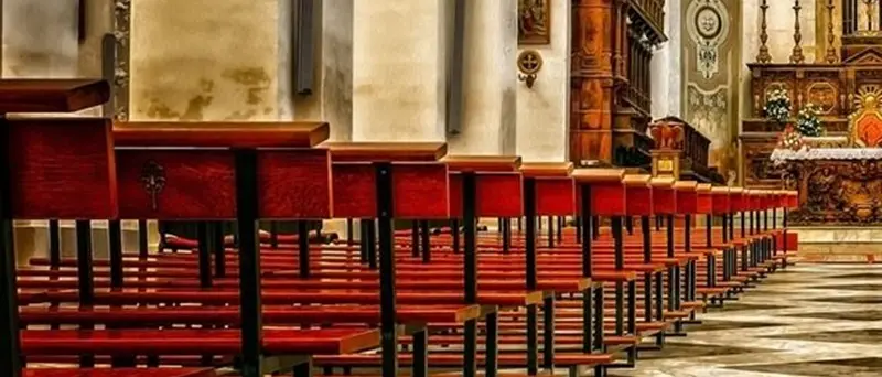 Vazzano, messa a rischio Covid: carabinieri e sindaco interrompono la funzione