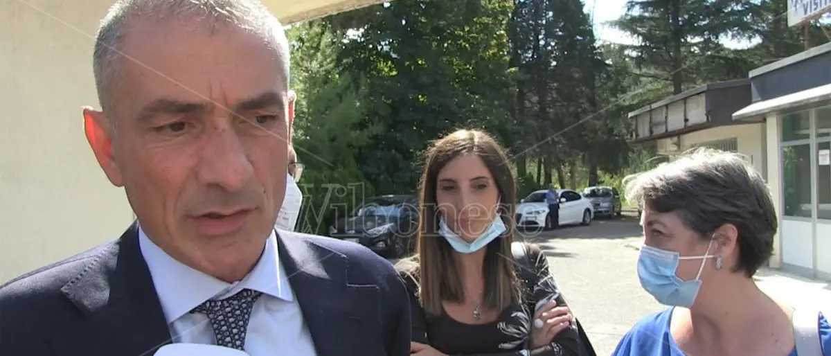 Il sottosegretario alla Salute, Andrea Costa, nell'ex ospedale di Soriano -Video