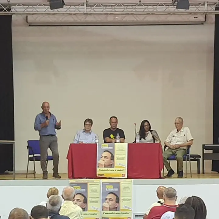 Mimmo Lucano a Vibo Valentia: «Il razzismo è il male dei nostri tempi»