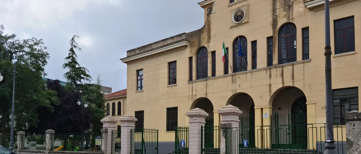 Sopralluogo alla Don Bosco-Garibaldi di Vibo, il Cgr: «I dubbi permangono»
