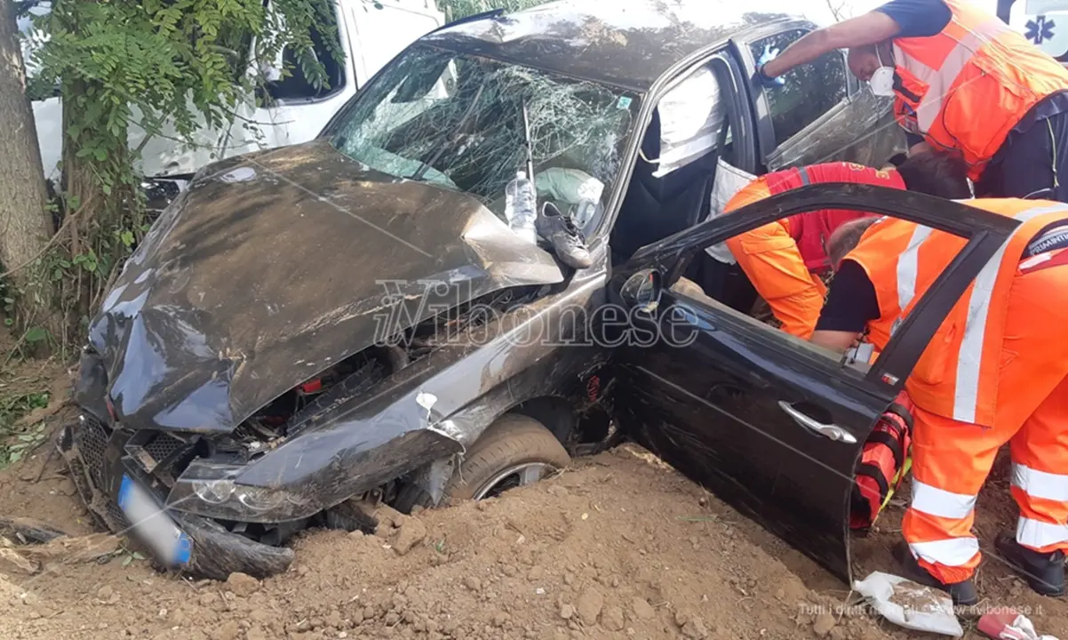 Incidente sul Poro nei pressi del bivio di Zungri, intervenuto l'elisoccorso