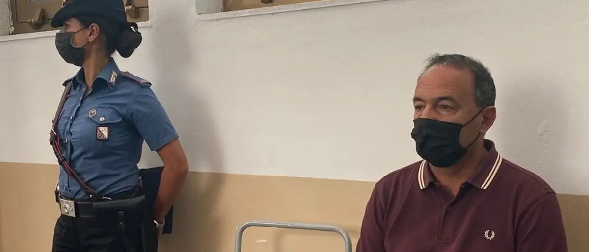 Mimmo Lucano condannato dal Tribunale di Locri a 13 anni e due mesi