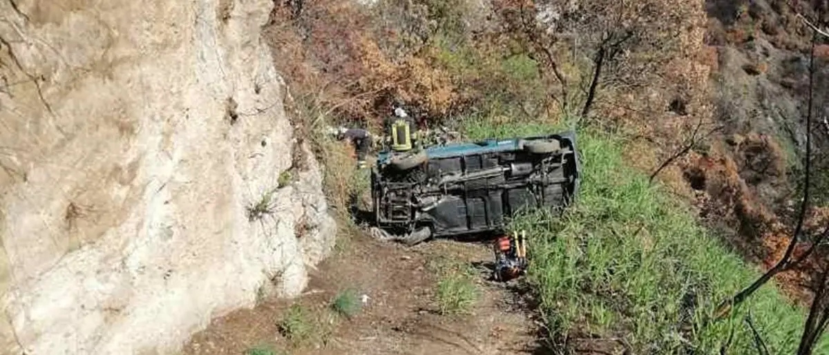 Grotteria, incidente sulla strada verso Serra San Bruno: due feriti