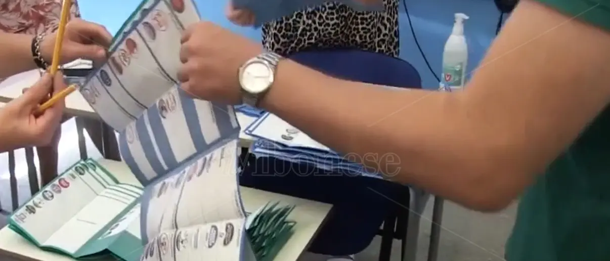 Provinciali, Gioia e Mercadante: «Prendiamo distanze da elezioni piene di ambiguità»