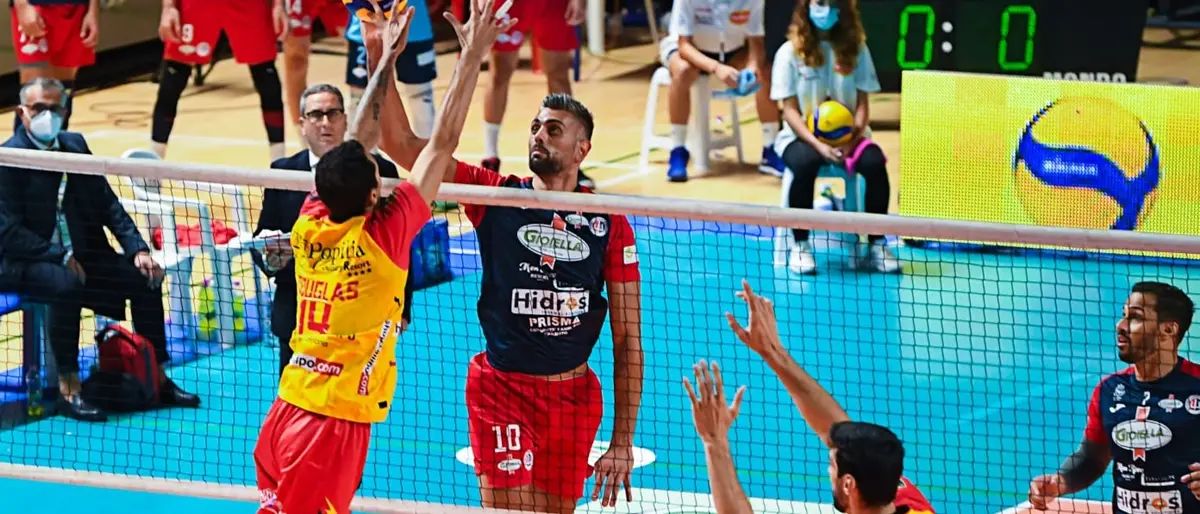 Volley, buona la prima per la Tonno Callipo: a Taranto vince 3-1
