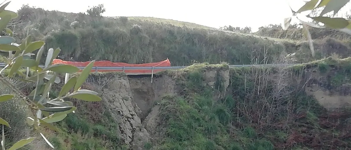 Sp 82 franata, le mamme di Cessaniti scendono in campo per chiedere sicurezza