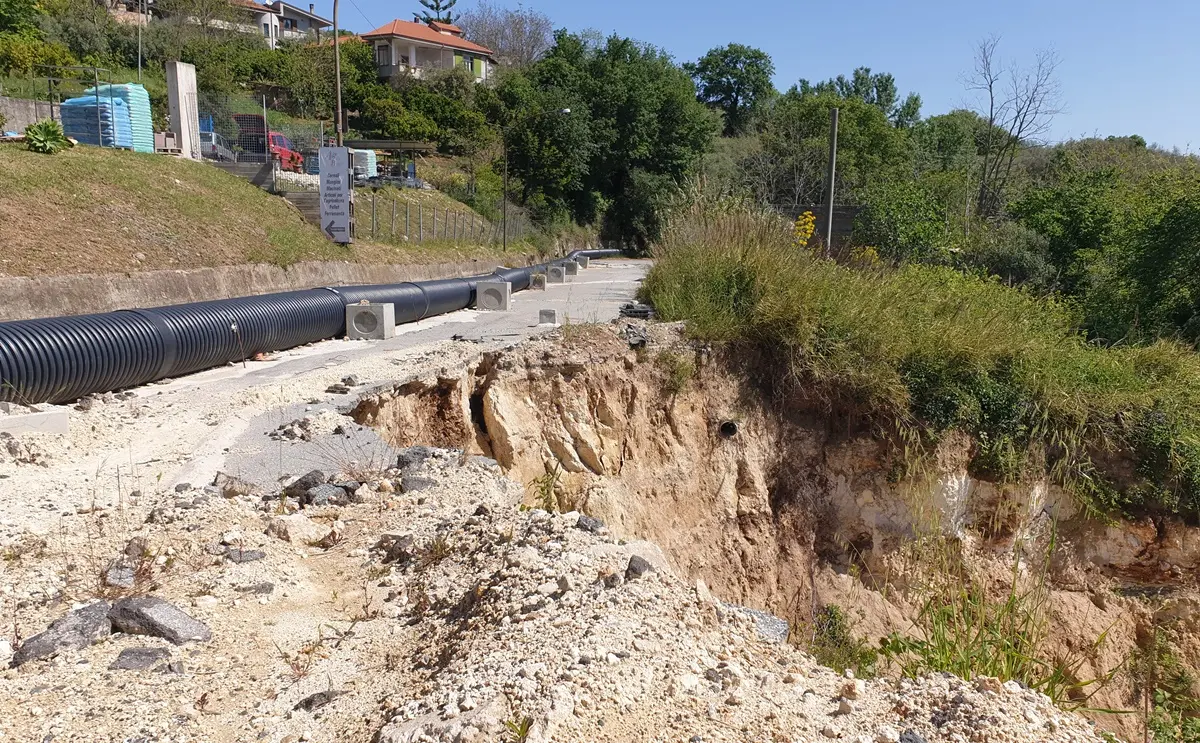 Viabilità, il M5S a San Calogero: «Rischiamo l'isolamento, pronti alla mobilitazione»
