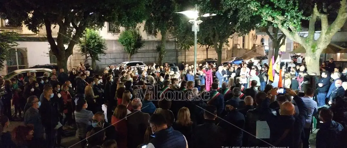 Vibo, Libera in piazza contro l'omertà: la testimonianza delle vittime di 'ndrangheta -Video