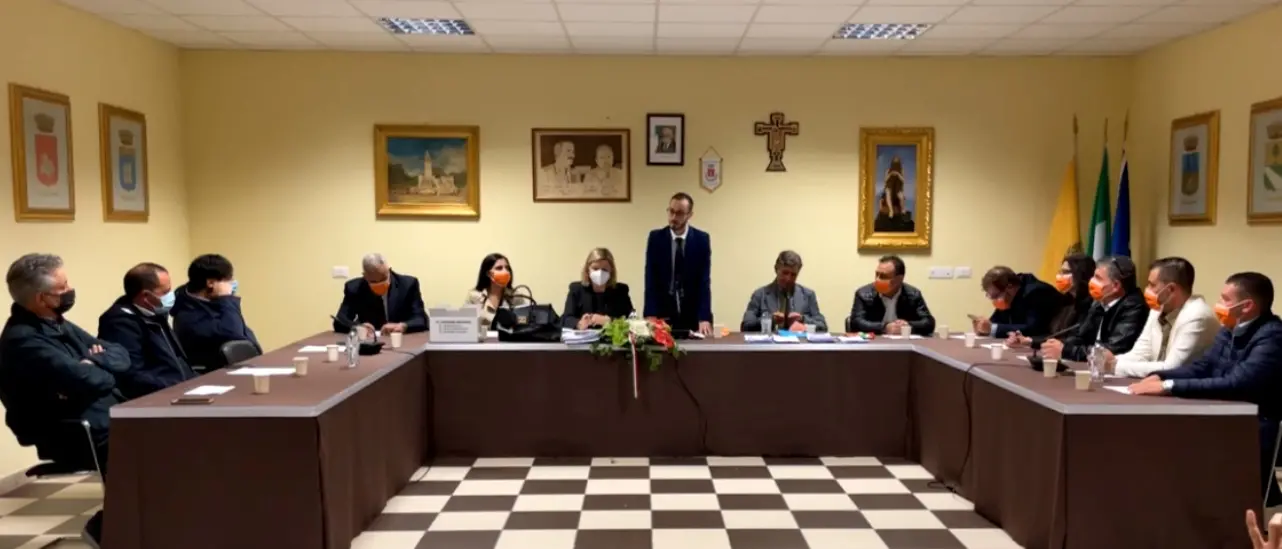 Sant’Onofrio, inizia l’era del sindaco Pezzo: presentati i progetti della nuova amministrazione