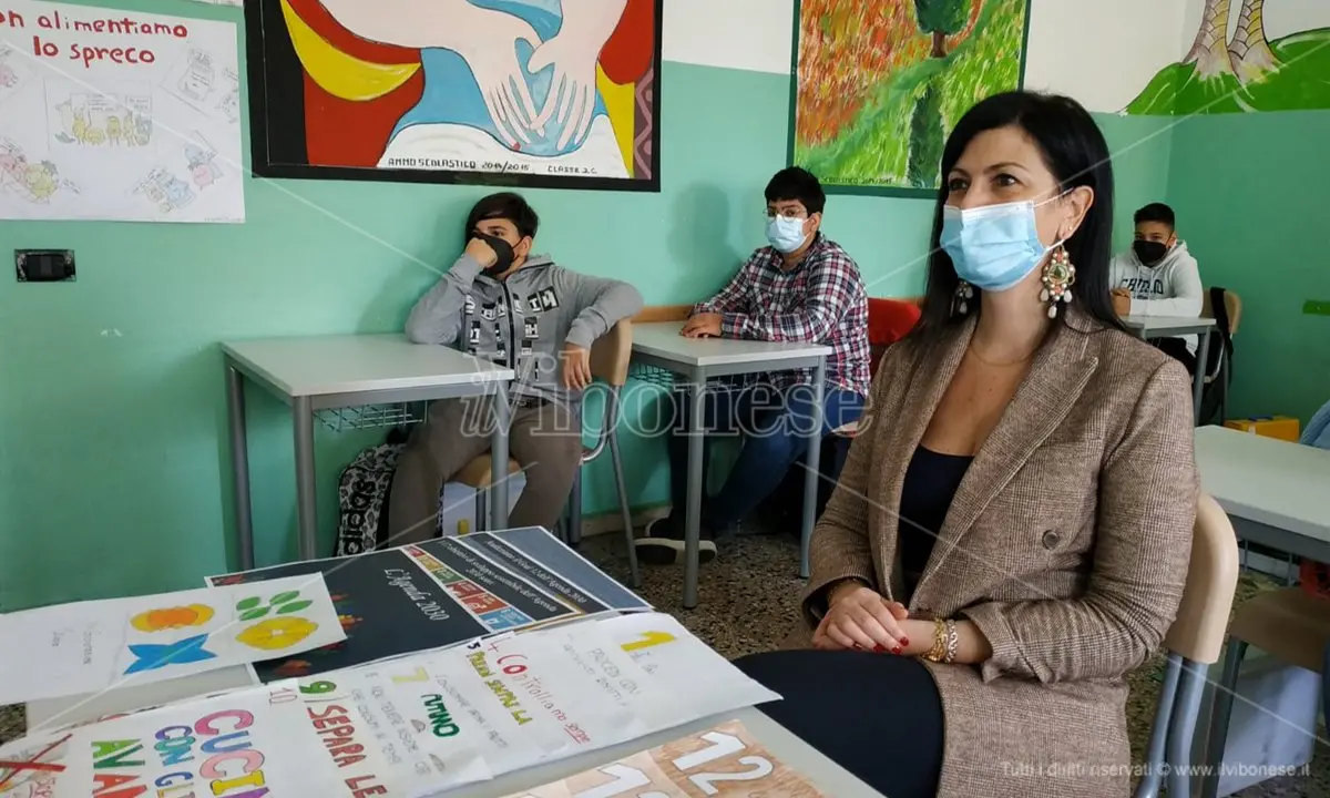 Gli alunni di Vibo Marina e la sostenibilità ambientale con il sottosegretario Floridia - Video