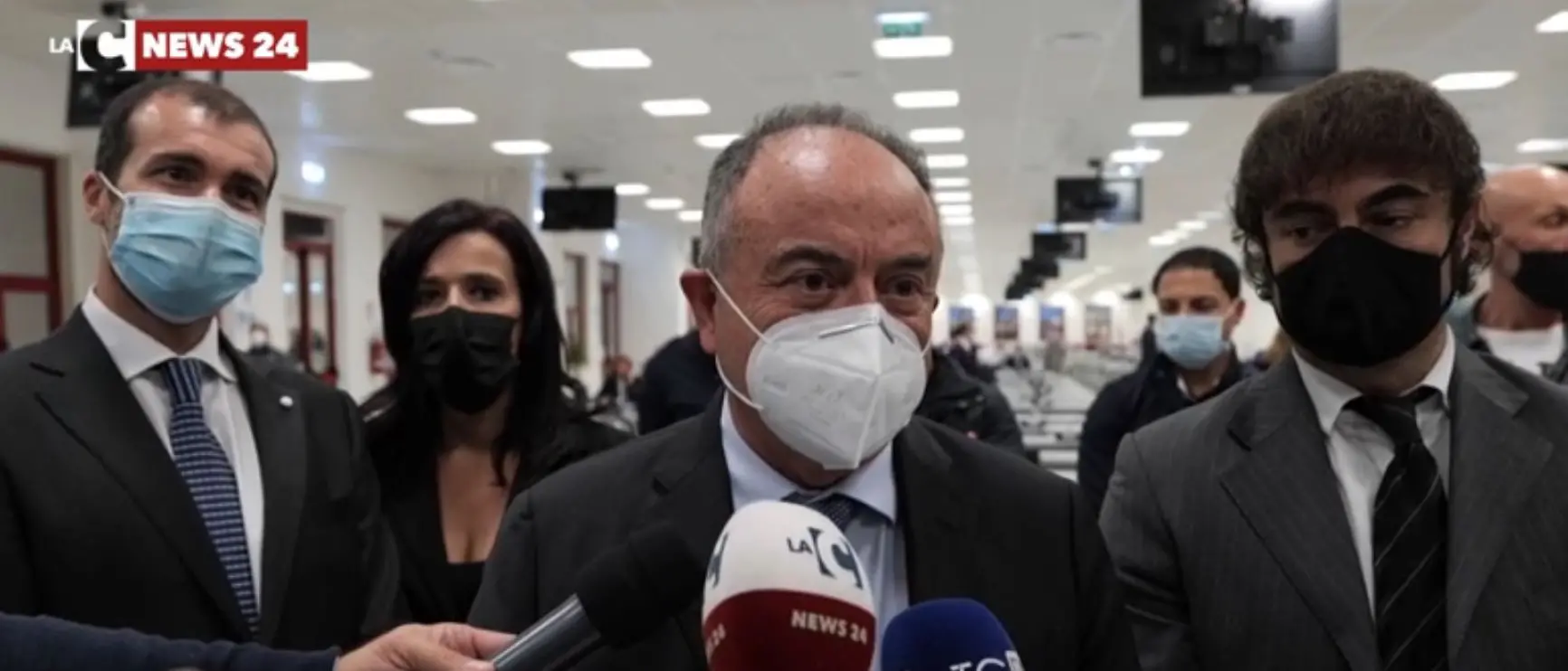 Allarme dei servizi segreti stranieri: «Vogliono uccidere Gratteri». Scorta rafforzata