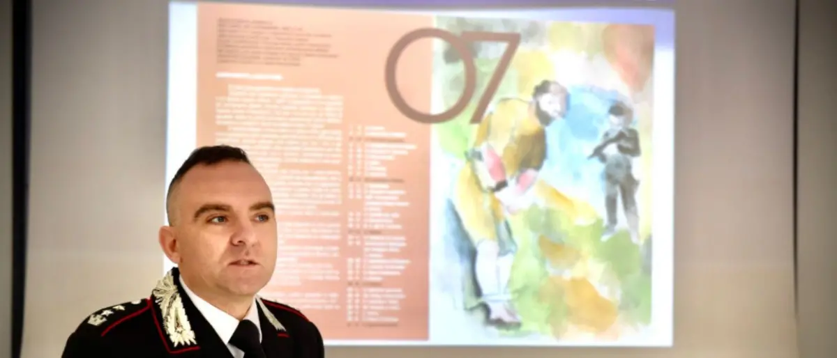 Vibo, presentato il calendario dei carabinieri: celebra i 200 anni del primo Regolamento dell’Arma