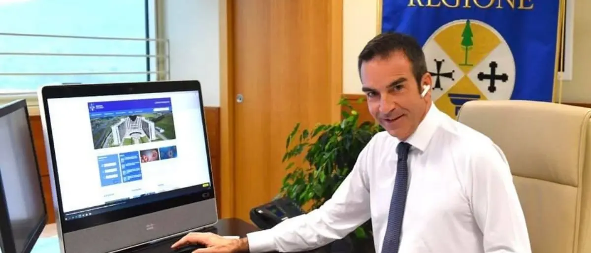 Occhiuto pronto ad incontrare l'Ordine dei medici: «Ecco com'è nato l’accordo con i cubani»