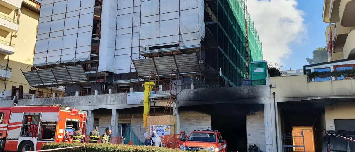 Incendio a Vibo alla Santo Lico srl, si fa la conta dei danni