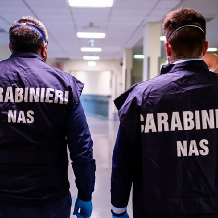 Controlli del Nas nei territori di Catanzaro e Vibo: nel mirino supermercati e ristoranti