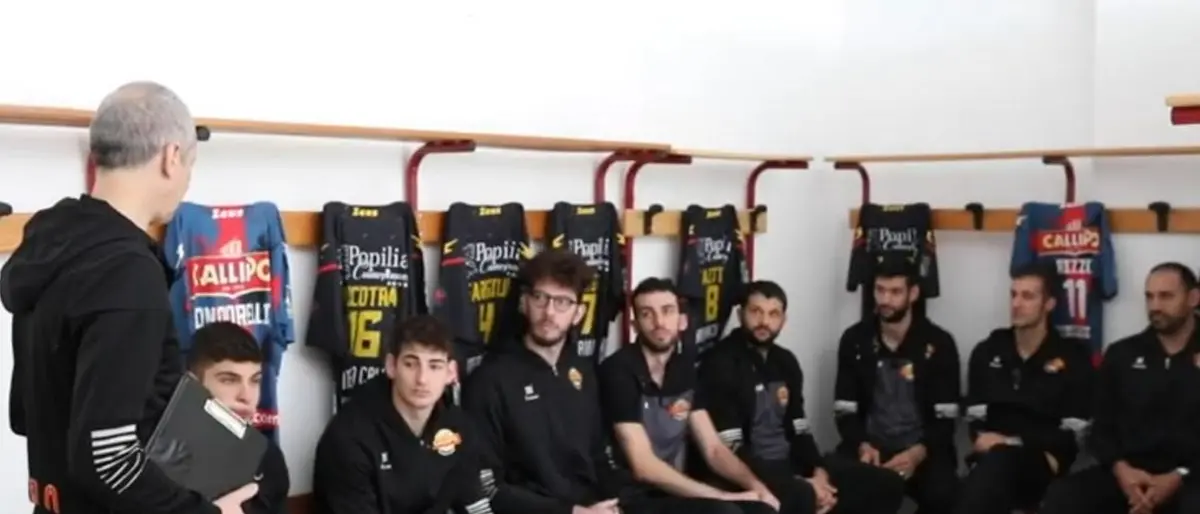 La Tonno Callipo Volley scende in campo per dire stop alla violenza -Video