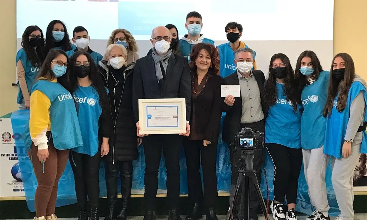 Vibo, l'Istituto tecnico Galilei diventa \"Scuola amica\" di Unicef
