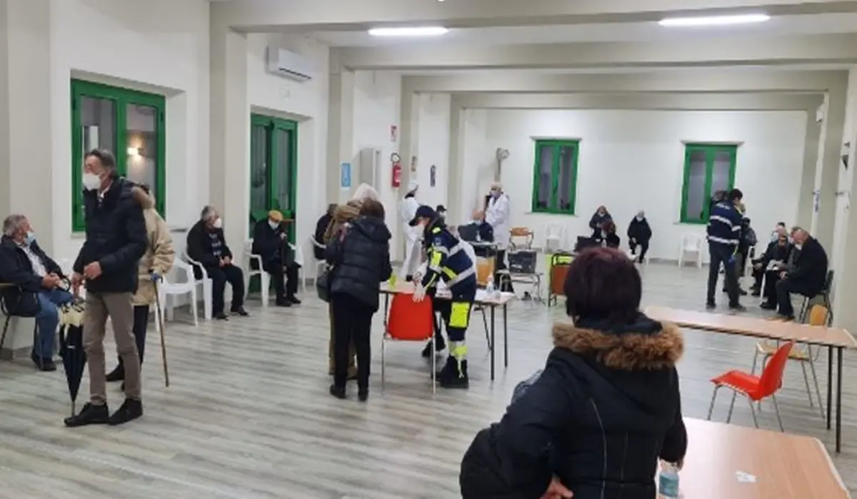 Sant'Onofrio, la denuncia della Protezione civile: «Il sindaco ci ha sfrattati»