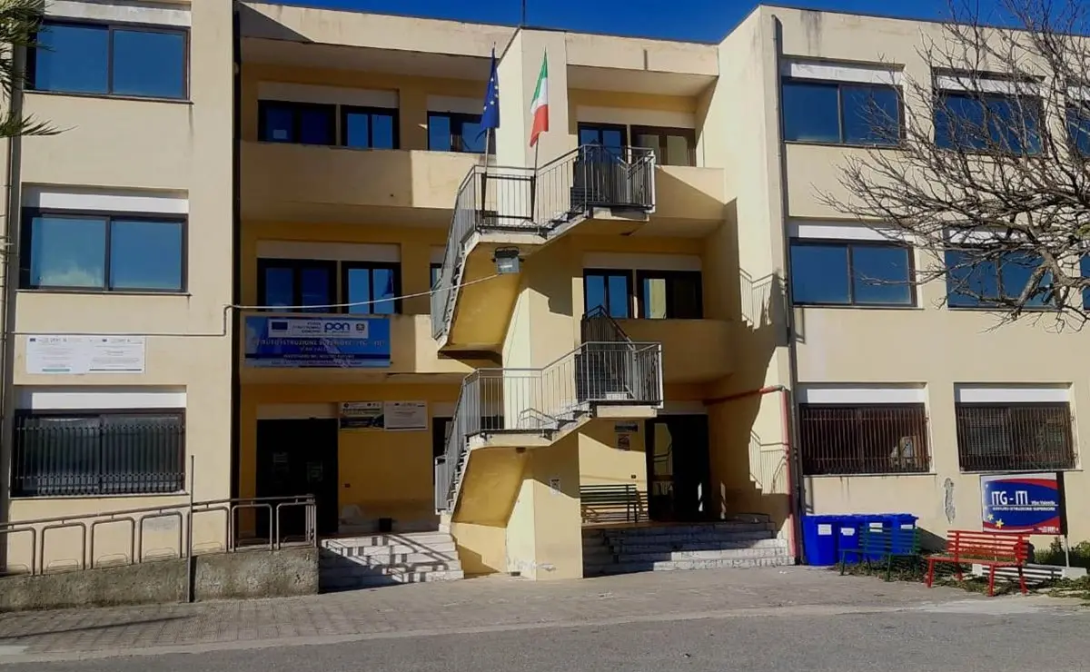 Oggi Open day all’Iis di Vibo: uno sguardo sul proprio futuro formativo e lavorativo per chi sceglie il Tecnico