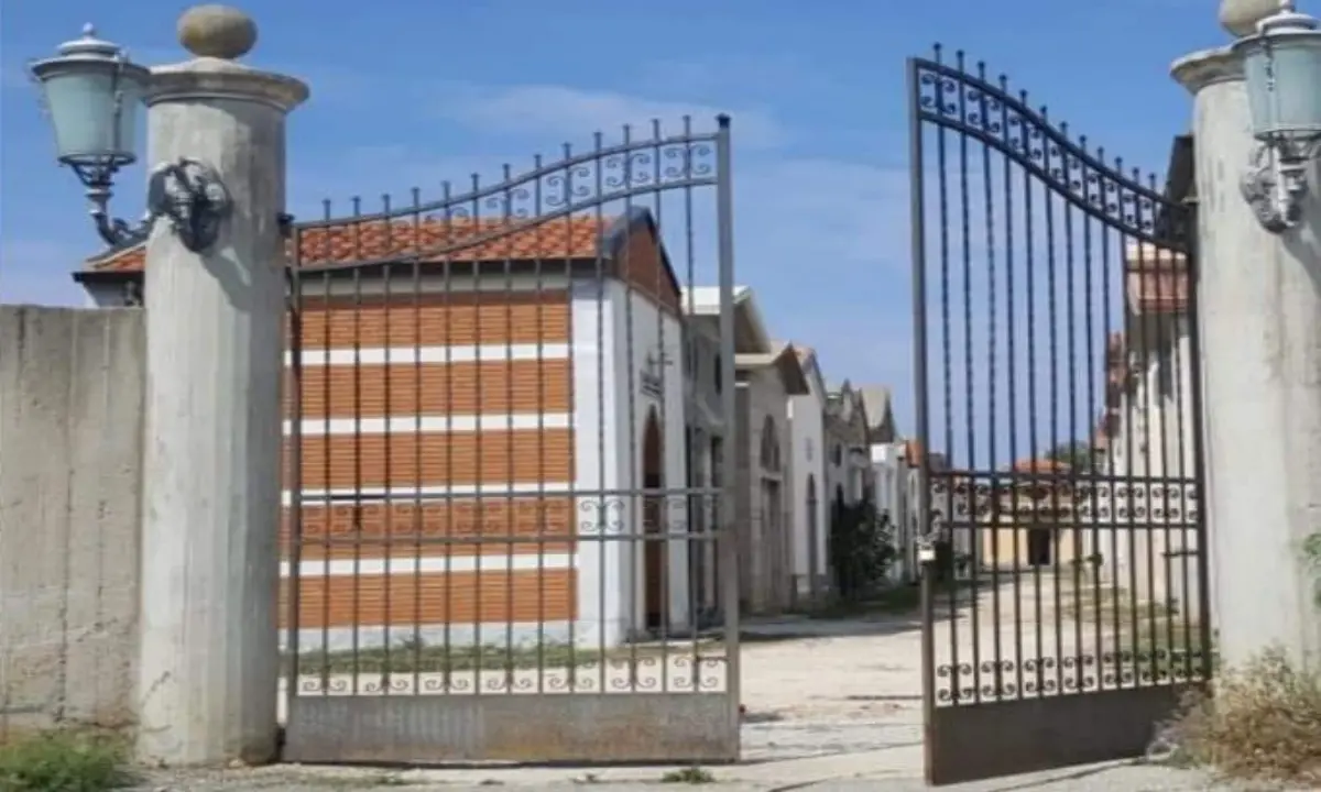 Nicotera, al via i lavori al cimitero, presto l'assegnazione dei loculi