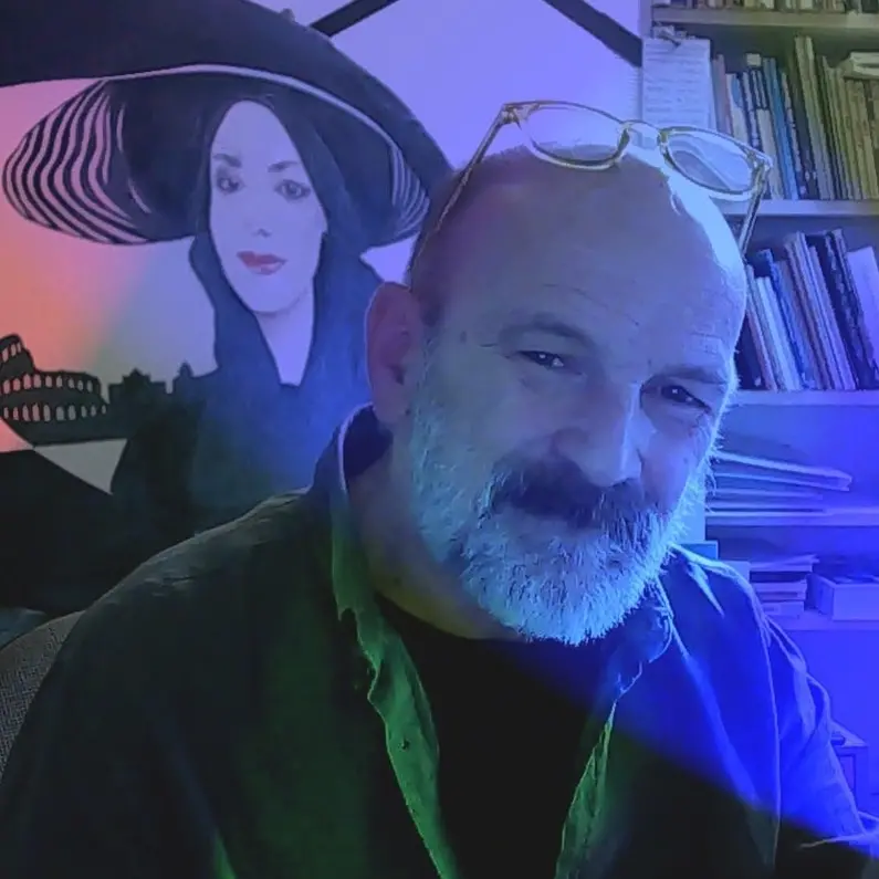 Giulio Pettinato, l’artista vibonese che “gioca” con la LightArt