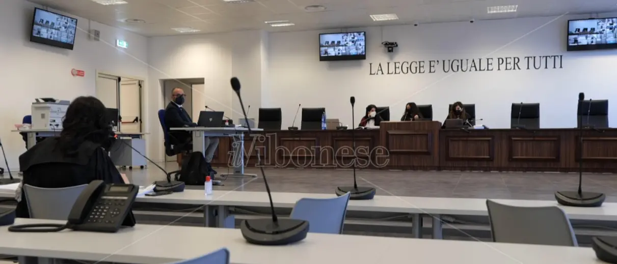 L’immobile della mafia a Vibo sulla strada romana, Manzone: «Ecco chi lo favorì»