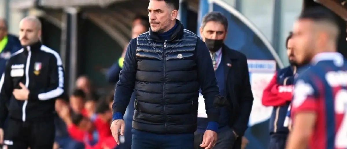 Vibonese calcio, esonerato l’allenatore: il ko di Potenza costa la panchina a D’Agostino