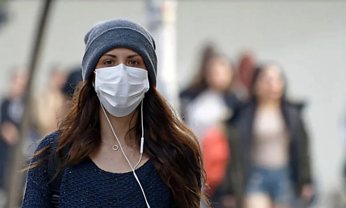 Nuove regole per quarantena a scuola, discoteche e green pass illimitato: scattano le riaperture