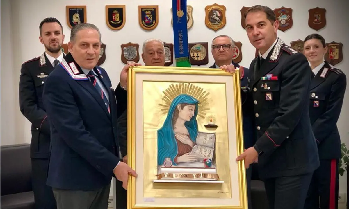 La sacra effige della Virgo Fidelis donata ai carabinieri di Vibo